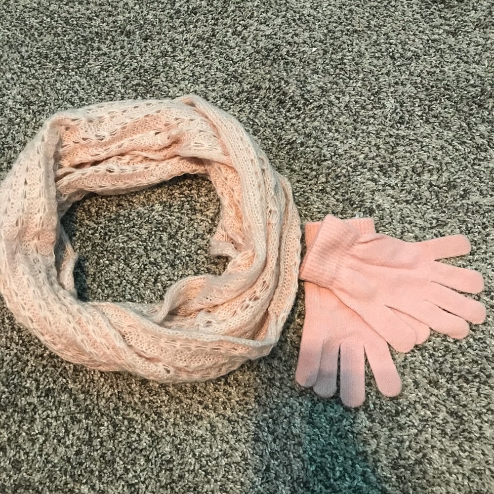Pink scarf and glove set